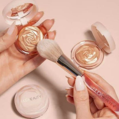 HUDA BEAUTY - NYMPH All Over Glow Highlighter